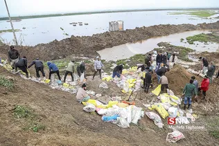پنجمین روز امداد رسانی به سیل زدگان روستای آق قلا