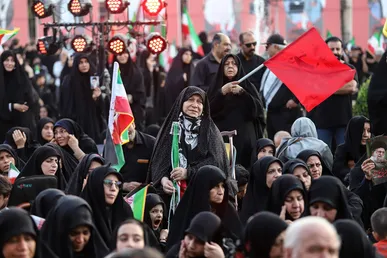 مراسم عزاداری شهادت رهبر انقلاب درمیدان امام حسین (ع) در اصفهان