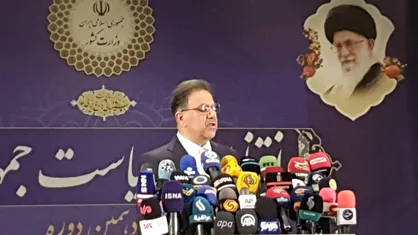 آخوندی: ملت در تله&zwnj; فقر افتاده&zwnj; / می&zwnj;آیم تا گلوگاه&zwnj;های تجاری ایران را باز کنم