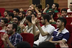 محفل شب شعر رضوی در دورۀ آموزشی اسلام ناب برگزار شد