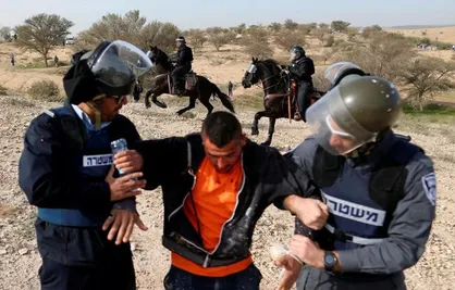 بازداشت ۱۲ فلسطینی در کرانه باختری بدون تفهیم اتهام
