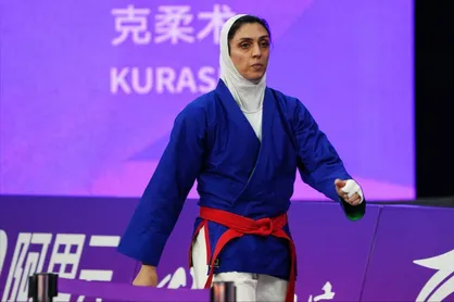 آقایی پس از کسب مدال نقره: نتیجه ۱۵ سال تلاشم را امروز گرفتم/ مصدومیتم جدی نیست +فیلم