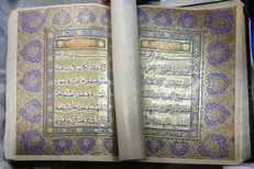 رونمایی از نسخه خطی و کهن قرآن کریم در مشهد