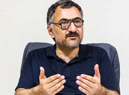 بستر&zwnj;هایی مانند بورس کالا در اقتصاد ایران تقویت شوند/ قیمت گذاری دستوری نوعی صدقه پروری است