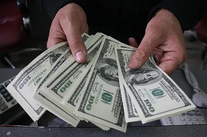 حکایت ارزهای معلق / وقتی دولت، وظایف خود و مجلس را جابجا می&zwnj;کند!