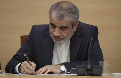 پاسخ عباسعلی کدخدایی به حجتی کرمانی