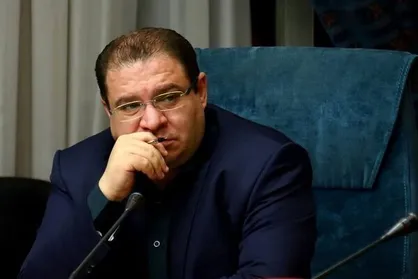 انتصاب معاون پارلمانی و معاون راهبردی ریاست جمهوری نادقیق است
