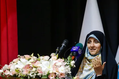 بهروزآذر: سهم زنان در شورا&zwnj;ها باید افزایش یابد/ هیچ ایرانی نباید احساس طرد یا نادیده&zwnj;شدن داشته باشد
