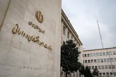فاطمی: وزیر جدید اقتصاد اعتقاد به اصلاح نظام بانکی داشته باشد+فیلم