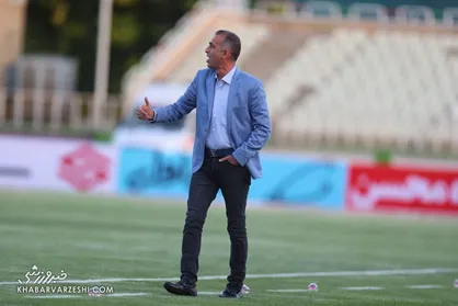 پیشنهادی عجیب در باشگاه استقلال درباره فراز کمالوند