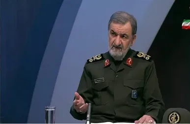 فرماندهان شهید درباره محسن رضایی می‌گفتند: فرماندهان آینده باید کارها را محسن وار انجام دهند + فیلم