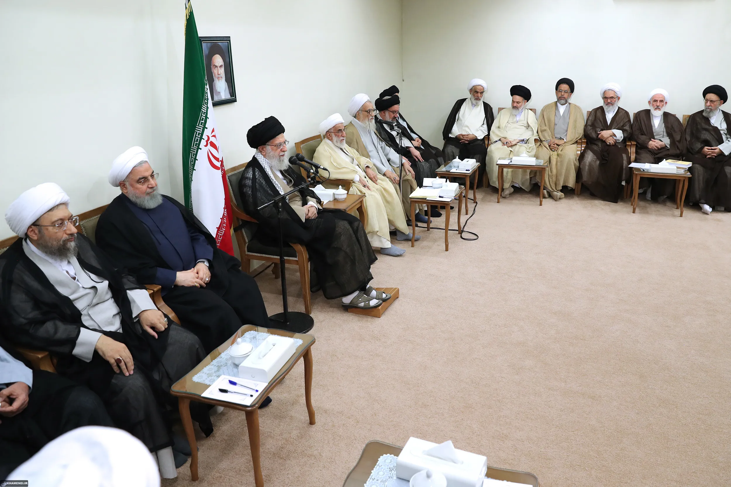 امام خامنه ای