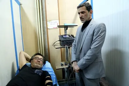 خواننده "ایران ایران ایران" در کلینیک فدراسیون پزشکی ورزشی