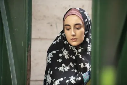 انتقاد نویسندگان "هم&zwnj;سایه" از سانسور بخش&zwnj;هایی از سریال