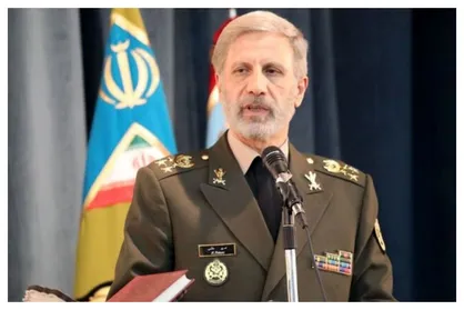 سرلشکر حاتمی: دشمن جرأت نزدیک شدن به سواحل ما را نداشت/امروز هیچکدام از اهداف دشمن محقق نشده است + فیلم