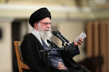 رهبر انقلاب: ما رئیس&zwnj;جمهور آمریکا را مجرم می&zwnj;دانیم + فیلم