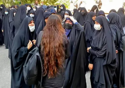 کشف حجاب سونامی بزرگ فروپاشی نهاد خانواده و ارزش&zwnj;ها را رقم می&zwnj;زند/ لزوم سازماندهی هوشمندانه مجریان&nbsp;حجاب