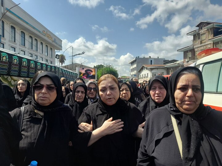 پیکر شهید نیما مرادی در بندر انزلی آرام گرفت+فیلم و عکس پیکر شهید نیما مرادی در بندر انزلی آرام گرفت+فیلم و عکس