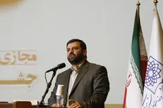 دانشجویان در مسیر اساتیدی گام برمی‌دارند که در عرصه ارائه خدمت به مردم «جانفشانی‌ها» کرده‌اند