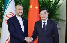 وزیر خارجه چین: موضوع هسته‌ای ایران نیازمند راه‌حل دیپلماتیک است