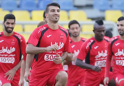 گزارش تمرین سرخپوشان/ مهاجم پرسپولیس با پیکان به تمرین آمد