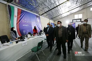 بازدید فرماندار تهران از ثبت نام انتخابات شورای شهر