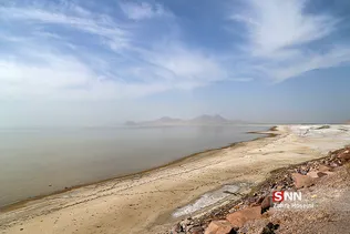 بالا آمدن سطح آب دریاچه ارومیه