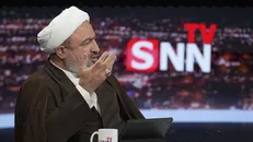 با کاری که آقای روحانی کرد همین مقدار هم که مردم پای صندوق می‌آیند خیلی است