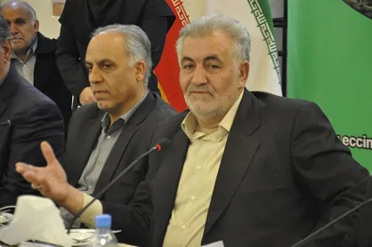 با وجود بانک&zwnj;هایی که رفتارشان از نظر مراجع تقلید، شرعی نیست صنعت رشد نمی&zwnj;کند/ رکود صنعتگران را بیچاره کرده است