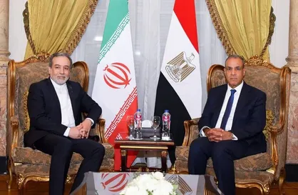 عراقچی با همتای مصری خود دیدار کرد