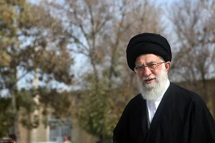 شعرخوانی ترکی رهبر انقلاب درباره شهدای غواص +فیلم