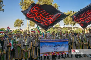 امروز در حرم مطهر شاهچراغ (ع)شوری برپا بود از جنس دانش آموزی، از جنس ذهن های جوان دهه هشتادی !