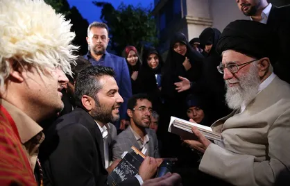 حاشیه&zwnj;های دیدار شاعران با رهبر معظم انقلاب در ماه رمضان