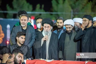 پیکر پاک و مطهر شهید مدافع حرم بی سر عبد الله اسکندری شامگاه جمعه چهاردهم مردادماه 1401 در جمع عزاداران حسینی کانون رهپویان وصال شیراز با حضور چشمگیر مردم قدرشناس شیراز تشییع شد.