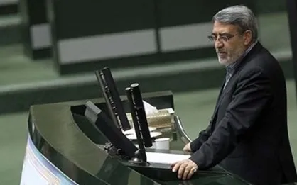 رحمانی فضلی کارت زرد گرفت