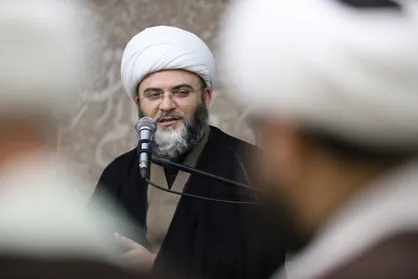 حجت الاسلام قمی: روضه موتور محرک امید، انگیزه و مقاومت مردم است