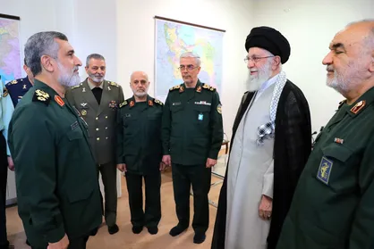 نامه رهبر انقلاب به نوه سردار حاجی زاده چه بود؟ + عکس و فیلم