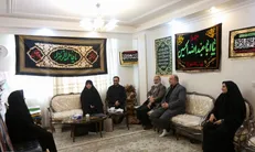 حضور مدیرعامل کانون در منزل شهید سه ساله‌ی حملات رژیم صهیونیستی