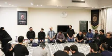 حضور جمعی از اصحاب رسانه در منزل سردار سرلشکر شهید محمود باقری + فیلم
