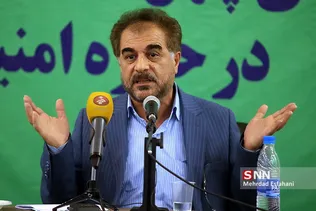 دکتر ثابت استاد دانشگاه 