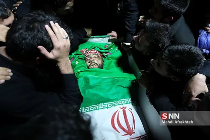 وداع با پیکر شهید محمد حسین حدادیان