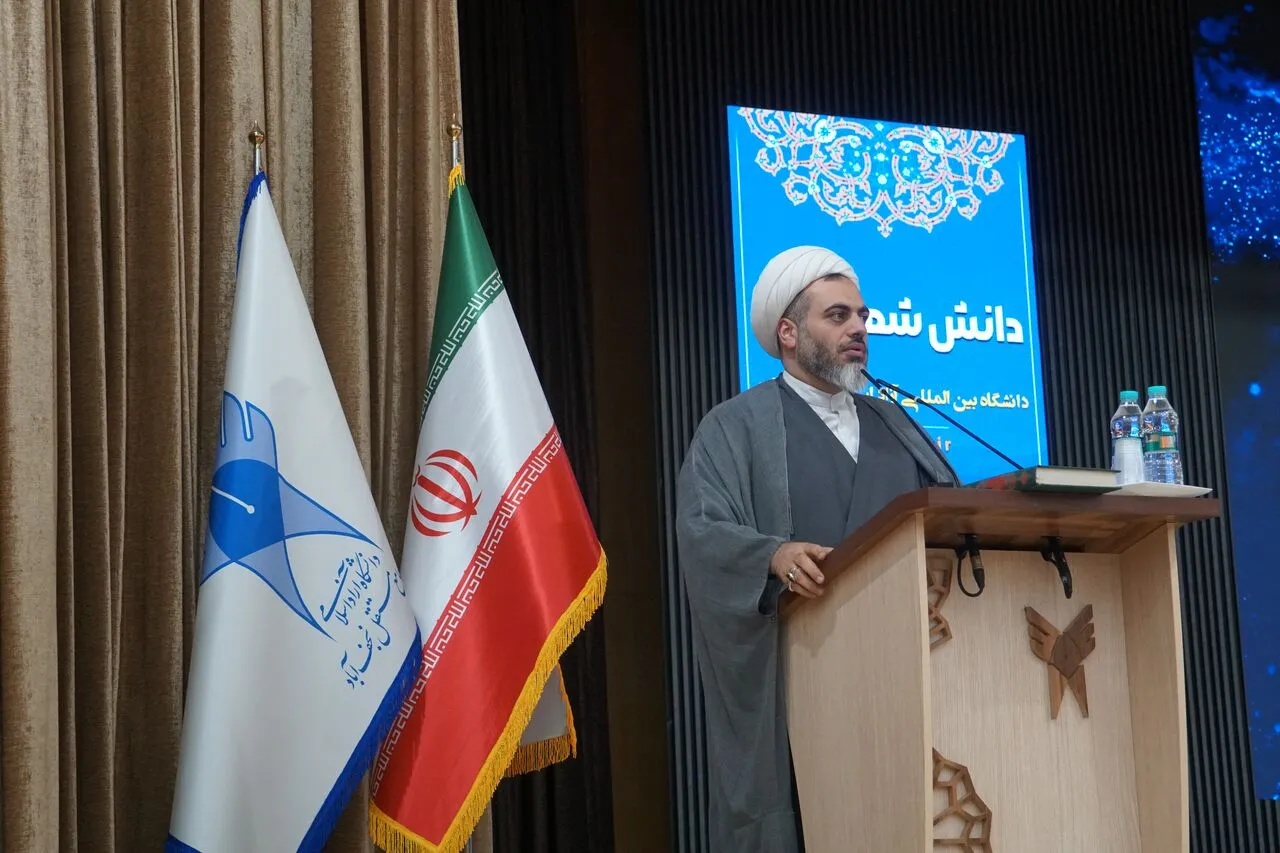 معاون نهاد رهبری در اصفهان: مدیران باید مجموعه‌ها را با کارنامه‌ای قابل دفاع تحویل دهند