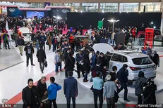 کیسه چه کسانی از بسته شدن ثبت سفارش خودرو پر شد؟