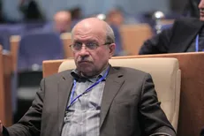 افرادی که گزینه سهامداری مستقیم را انتخاب کرده‌اند به جمع سهامداران بورسی پیوسته‌اند