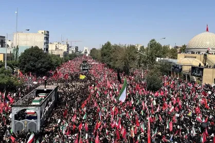 قدردانی رئیس هلال احمر از مردم، داوطلبان و اعضای هلال احمر از حضور در مراسم تشییع رهبر شهید