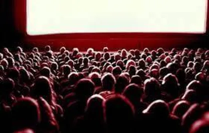 اقبال عمومی مردم به سینما/ ۱۲ میلیون نفر فیلم دیدند