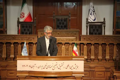 مصححان نسخه&zwnj;های خطی سربازان گمنام فرهنگ ایران هستند