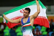 دیدار قهرمان کشتی آزاد جهان با دختری که طعمه گاندو شد