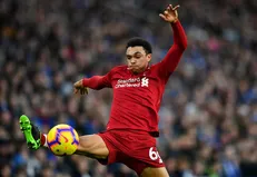 آرنولد تا ۲۰۲۴ لیورپولی ماند +عکس