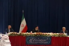 مذاکره توأم با تحریم از شگفتی‌های رفتار غرب است